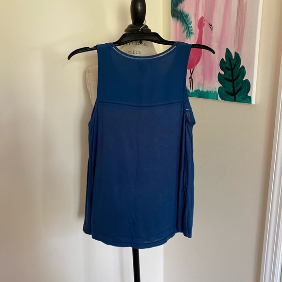 Top - Picture 3 of 3